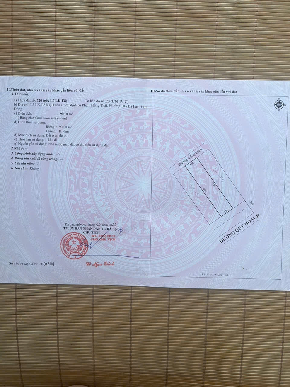 Bán đất ngay hồ xuân hương,  Tp Đà lạt, tỉnh Lâm đồng, (4.5x20m) = 90m2, giá chỉ 11.7 tỷ.